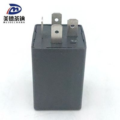 ROHS goedgekeurde originele Black Square Universal Automotive Relay voor universele besturing