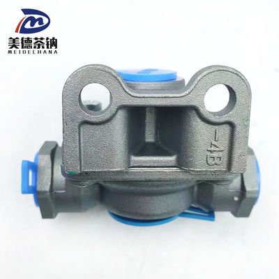 Standard Truck Brake System Quick Release Air Valve 3516-10-00007 in het midden