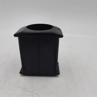Standaardgrootte Rubber Bearing Bushing WG199100680067 voor Sino Truck Superior Performance